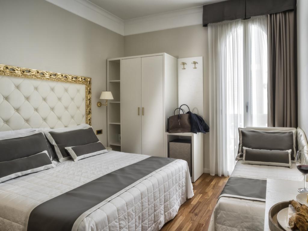 Novecento Suite Hotel Riccione Exterior photo