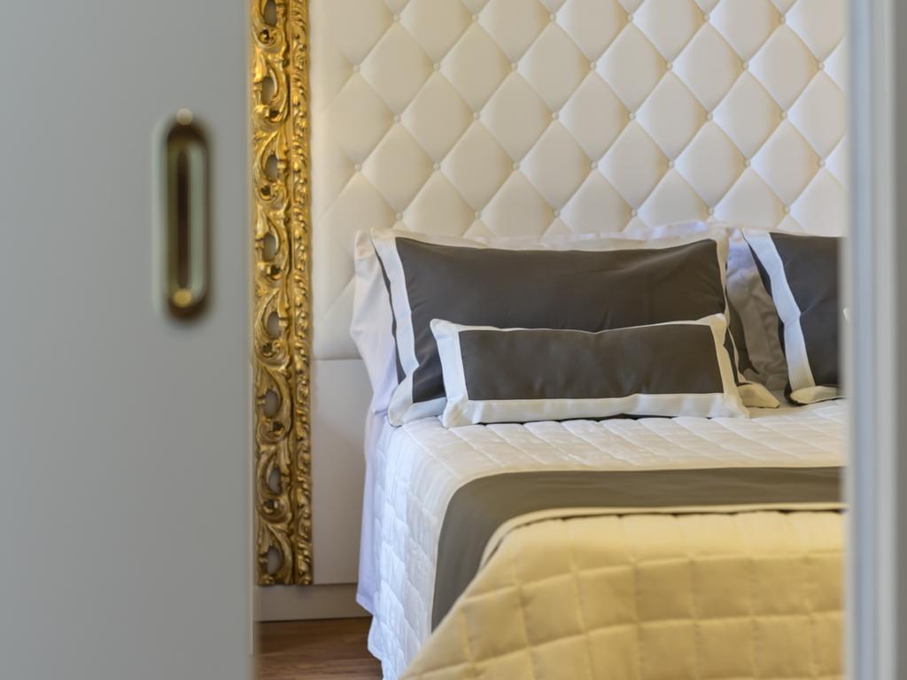 Novecento Suite Hotel Riccione Exterior photo