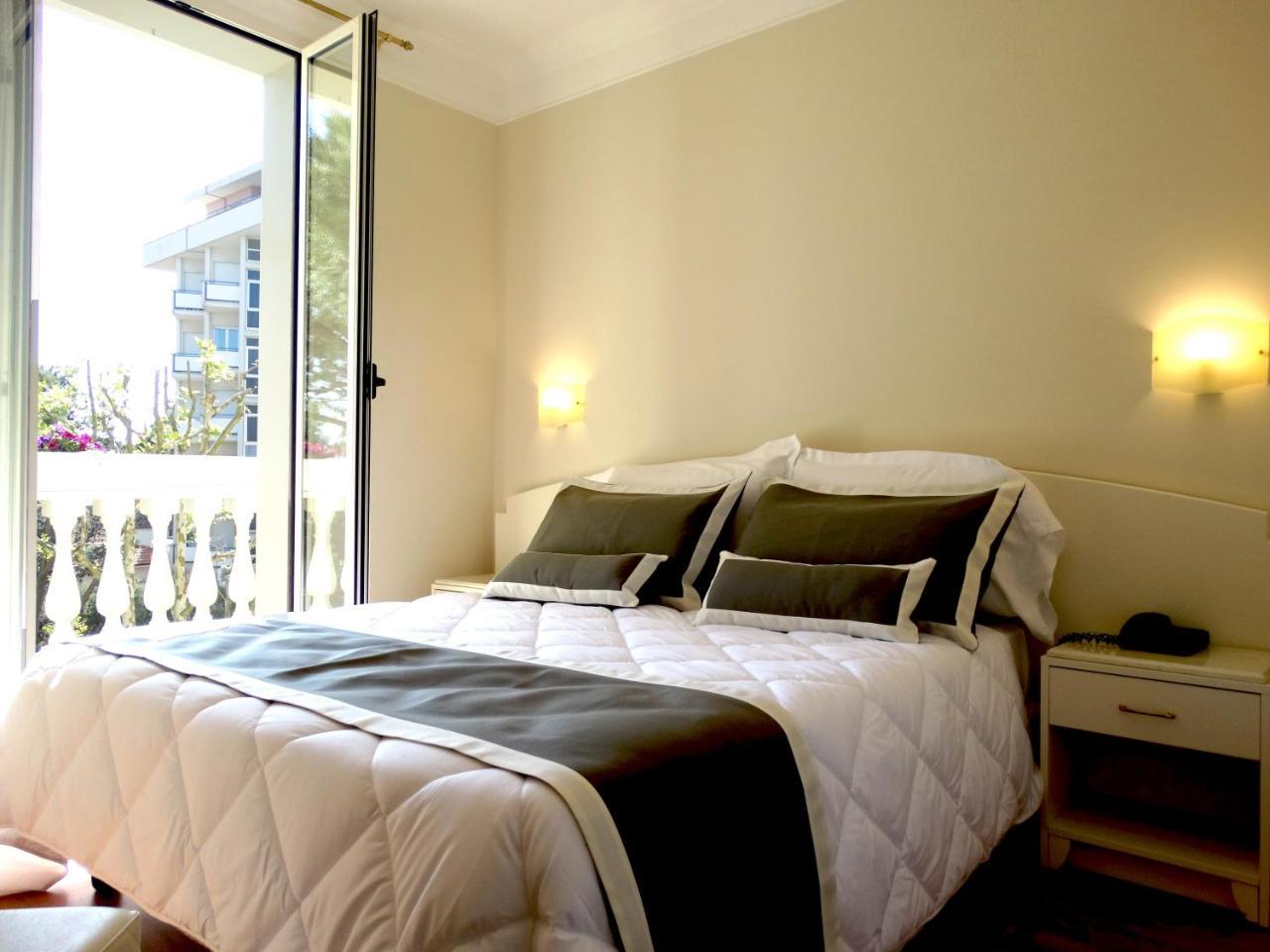 Novecento Suite Hotel Riccione Exterior photo