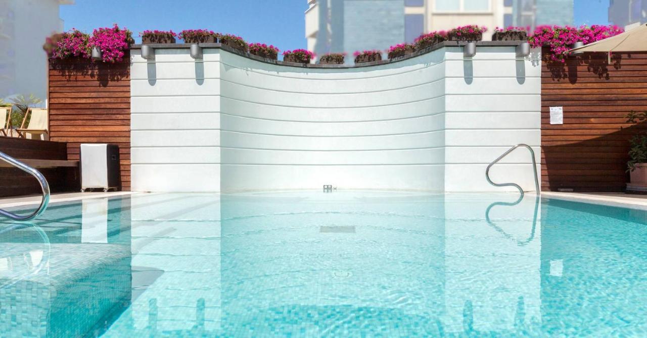 Novecento Suite Hotel Riccione Exterior photo